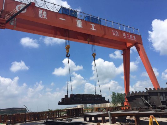 單雙梁門式起重機(jī)有哪些區(qū)別 單雙梁門式起重機(jī)有哪些區(qū)別