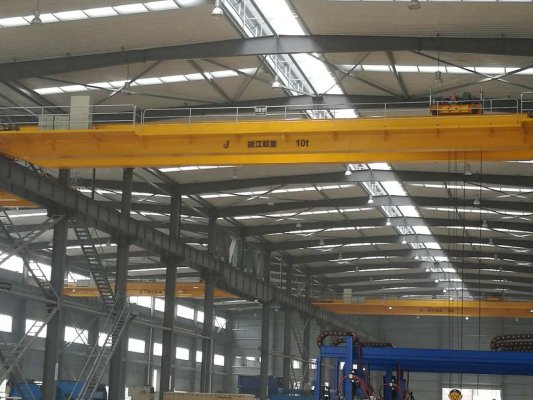 適合廠房作業(yè)的橋式起重機 適合廠房作業(yè)的橋式起重機